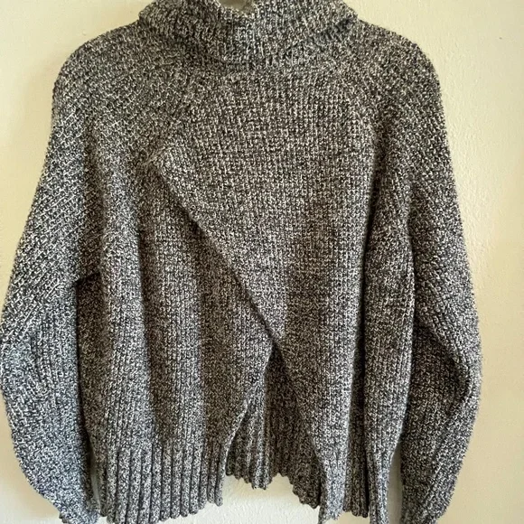 Madewell - Cotton & Merino Wool Sweater w/ Open Back - Picture 3 of 3